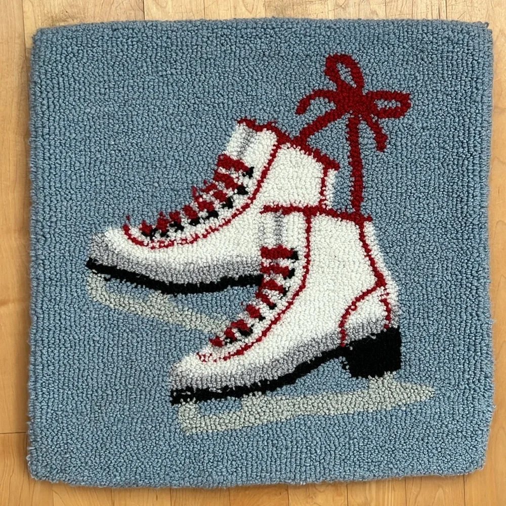 ⛸️Cushion COVER Ice Skates with Red Accents Latch Hooked 17” Sq | Zipper Closure